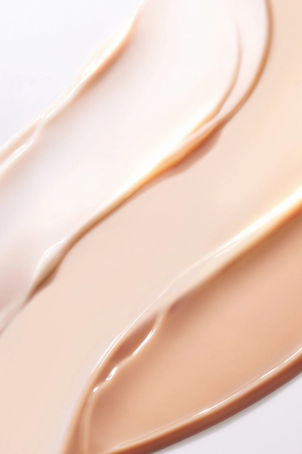 Dior Prestige Le Protecteur UV Jeunesse et Lumière SPF 50+ PA++++ 00