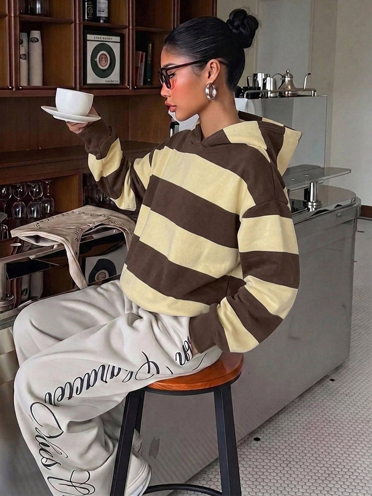 Women's Casual Loose Hooded Sweatshirt
