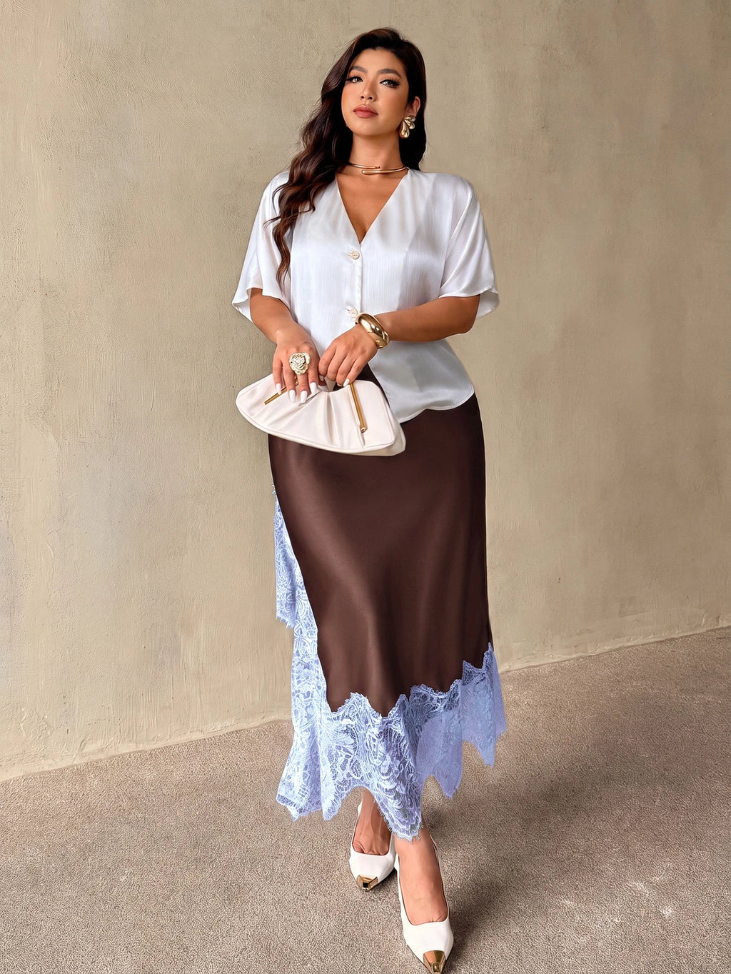 Plus Size Contrast Lace Split Thigh Satin Skirt